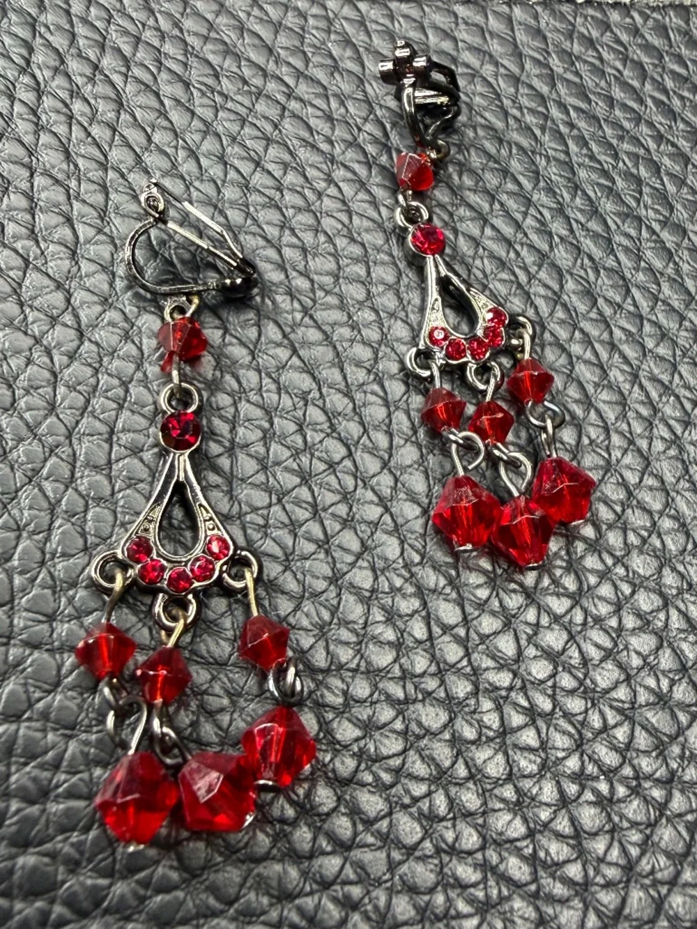 Vintage Victorian Style Red Crystal Rhinestone Chandelier Clip On Earrings 1.5